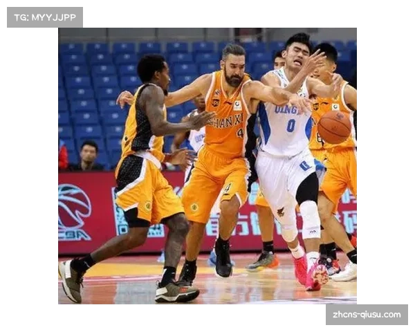 弱队面对强队多采用低位防守 压缩空间迫使对手偏离中路